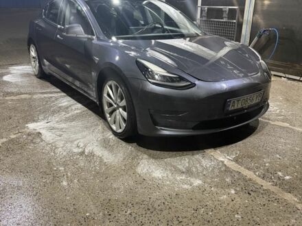 Сірий Тесла Модель 3, об'ємом двигуна 0 л та пробігом 131 тис. км за 14900 $, фото 1 на Automoto.ua