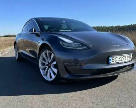 Тесла Модель 3 2019 у Хмельницькому на Automoto.ua Сірий Тесла Модель 3, об'ємом двигуна 0 л та пробігом 118 тис. км за 14500 $, фото 1 на Automoto.ua