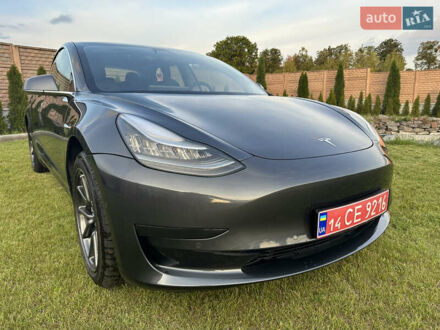 Тесла Модель 3 2019 у Харкові на Automoto.ua Сірий Тесла Модель 3, об'ємом двигуна 0 л та пробігом 69 тис. км за 17400 $, фото 1 на Automoto.ua
