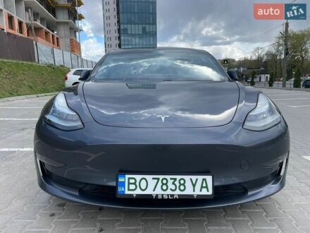 Серый Тесла Модель 3, объемом двигателя 0 л и пробегом 139 тыс. км за 14600 $, фото 1 на Automoto.ua