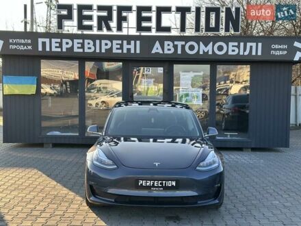 Тесла Модель 3 2019 у Чернівцях на Automoto.ua Сірий Тесла Модель 3, об'ємом двигуна 0 л та пробігом 108 тис. км за 19200 $, фото 1 на Automoto.ua