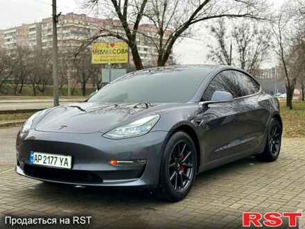 Серый Тесла Модель 3, объемом двигателя 0 л и пробегом 106 тыс. км за 16500 $, фото 1 на Automoto.ua