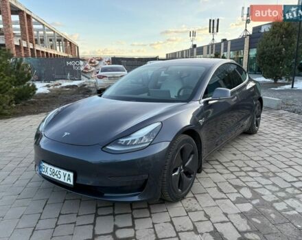 Сірий Тесла Модель 3, об'ємом двигуна 0 л та пробігом 207 тис. км за 16500 $, фото 1 на Automoto.ua