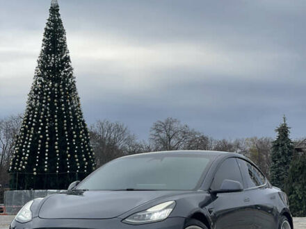 Сірий Тесла Модель 3, об'ємом двигуна 0 л та пробігом 117 тис. км за 18700 $, фото 1 на Automoto.ua