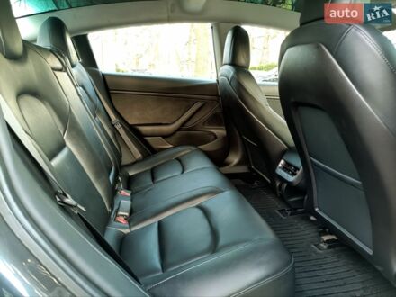 Сірий Тесла Модель 3, об'ємом двигуна 0 л та пробігом 98 тис. км за 23000 $, фото 1 на Automoto.ua