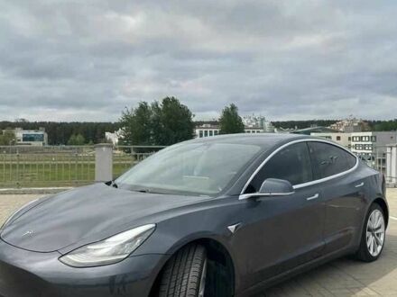 Тесла Модель 3 2019 в Одессе на Automoto.ua Серый Тесла Модель 3, объемом двигателя 0 л и пробегом 32 тыс. км за 15800 $, фото 1 на Automoto.ua