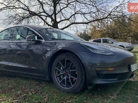 Тесла Модель 3 2019 у Харкові на Automoto.ua Сірий Тесла Модель 3, об'ємом двигуна 0 л та пробігом 42 тис. км за 26999 $, фото 1 на Automoto.ua