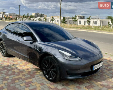 Серый Тесла Модель 3, объемом двигателя 0 л и пробегом 245 тыс. км за 17300 $, фото 1 на Automoto.ua