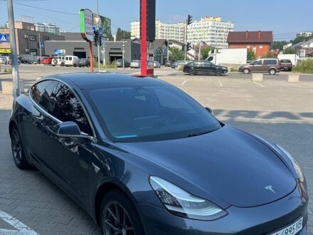 Сірий Тесла Модель 3, об'ємом двигуна 0 л та пробігом 142 тис. км за 18500 $, фото 1 на Automoto.ua