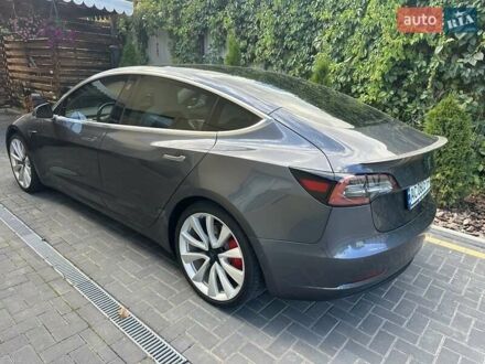 Тесла Модель 3 2019 в Луцке на Automoto.ua Серый Тесла Модель 3, объемом двигателя 0 л и пробегом 200 тыс. км за 19900 $, фото 1 на Automoto.ua