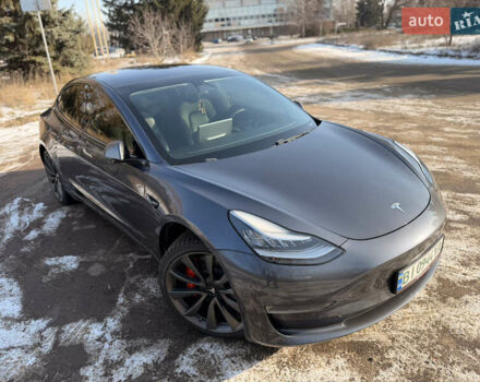 Сірий Тесла Модель 3, об'ємом двигуна 0 л та пробігом 171 тис. км за 17700 $, фото 1 на Automoto.ua