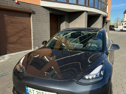 Сірий Тесла Модель 3, об'ємом двигуна 0 л та пробігом 141 тис. км за 18000 $, фото 1 на Automoto.ua