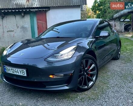 Серый Тесла Модель 3, объемом двигателя 0 л и пробегом 110 тыс. км за 17900 $, фото 1 на Automoto.ua