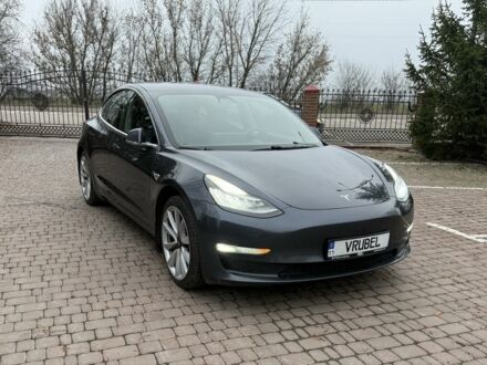 Серый Тесла Модель 3, объемом двигателя 0 л и пробегом 212 тыс. км за 15500 $, фото 1 на Automoto.ua