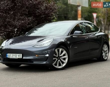 Сірий Тесла Модель 3, об'ємом двигуна 0 л та пробігом 123 тис. км за 16999 $, фото 1 на Automoto.ua