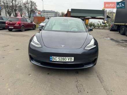 Тесла Модель 3 2019 в Львове на Automoto.ua Серый Тесла Модель 3, объемом двигателя 0 л и пробегом 137 тыс. км за 18000 $, фото 1 на Automoto.ua