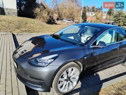 Тесла Модель 3 2019 в Радивилове на Automoto.ua Серый Тесла Модель 3, объемом двигателя 0 л и пробегом 150 тыс. км за 16500 $, фото 1 на Automoto.ua
