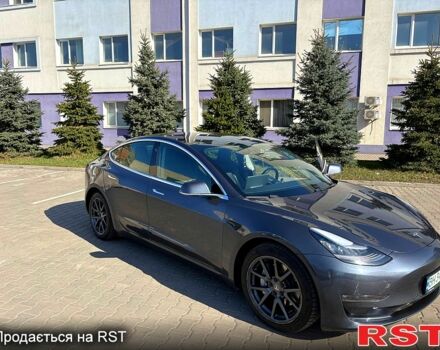 Сірий Тесла Модель 3, об'ємом двигуна 0.26 л та пробігом 56 тис. км за 16700 $, фото 1 на Automoto.ua