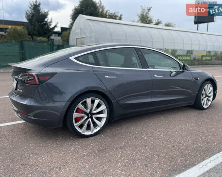 Серый Тесла Модель 3, объемом двигателя 0 л и пробегом 52 тыс. км за 19999 $, фото 1 на Automoto.ua