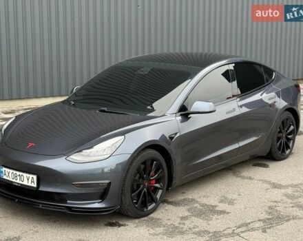 Серый Тесла Модель 3, объемом двигателя 0 л и пробегом 63 тыс. км за 21500 $, фото 1 на Automoto.ua