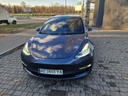 Сірий Тесла Модель 3, об'ємом двигуна 0 л та пробігом 93 тис. км за 19500 $, фото 1 на Automoto.ua