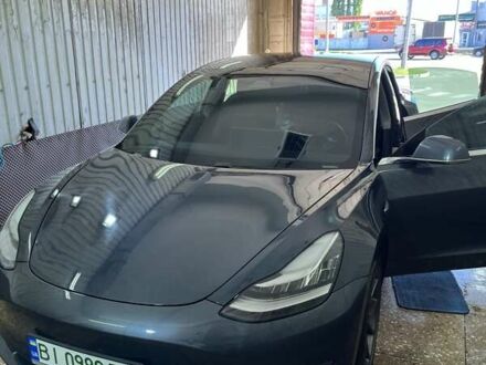 Серый Тесла Модель 3, объемом двигателя 0 л и пробегом 85 тыс. км за 20000 $, фото 1 на Automoto.ua