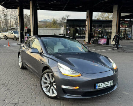 Сірий Тесла Модель 3, об'ємом двигуна 0 л та пробігом 111 тис. км за 16850 $, фото 1 на Automoto.ua