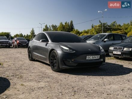 Сірий Тесла Модель 3, об'ємом двигуна 0 л та пробігом 196 тис. км за 16700 $, фото 1 на Automoto.ua