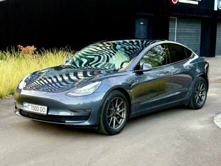 Тесла Модель 3 2020 у Києві на Automoto.ua Сірий Тесла Модель 3, об'ємом двигуна 0 л та пробігом 77 тис. км за 16500 $, фото 1 на Automoto.ua