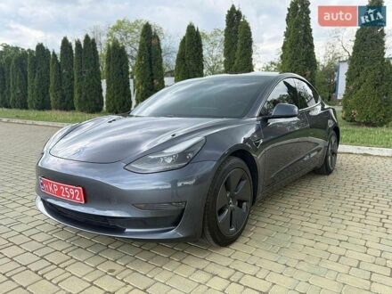 Серый Тесла Модель 3, объемом двигателя 0 л и пробегом 80 тыс. км за 16000 $, фото 1 на Automoto.ua