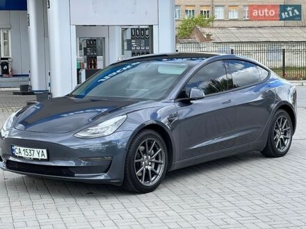 Сірий Тесла Модель 3, об'ємом двигуна 0 л та пробігом 97 тис. км за 15300 $, фото 1 на Automoto.ua