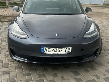 Сірий Тесла Модель 3, об'ємом двигуна 0 л та пробігом 125 тис. км за 18000 $, фото 1 на Automoto.ua