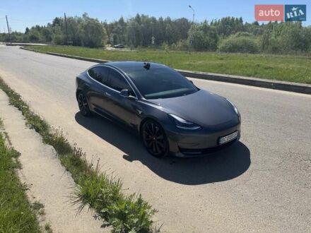 Тесла Модель 3 2020 в Львове на Automoto.ua Серый Тесла Модель 3, объемом двигателя 0 л и пробегом 94 тыс. км за 19000 $, фото 1 на Automoto.ua