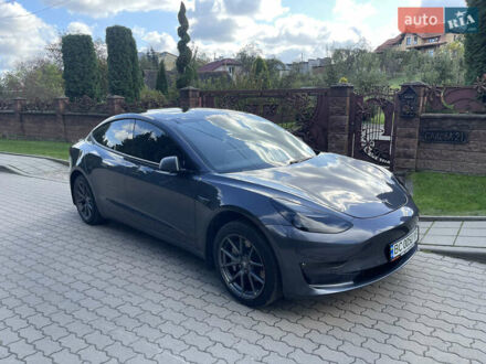 Тесла Модель 3 2020 у Львові на Automoto.ua Сірий Тесла Модель 3, об'ємом двигуна 0 л та пробігом 61 тис. км за 21700 $, фото 1 на Automoto.ua