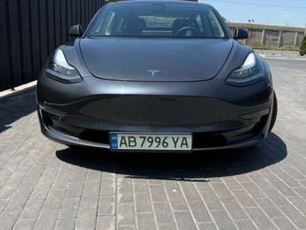 Серый Тесла Модель 3, объемом двигателя 0 л и пробегом 97 тыс. км за 20500 $, фото 1 на Automoto.ua