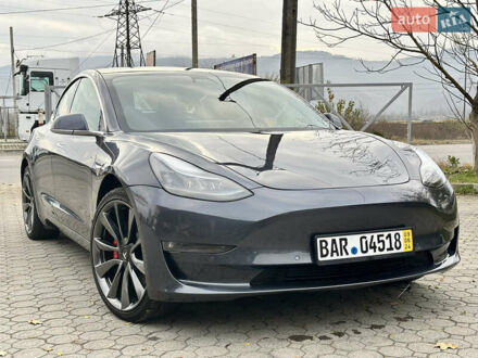 Тесла Модель 3 2020 у Хусте на Automoto.ua Сірий Тесла Модель 3, об'ємом двигуна 0 л та пробігом 20 тис. км за 23000 $, фото 1 на Automoto.ua