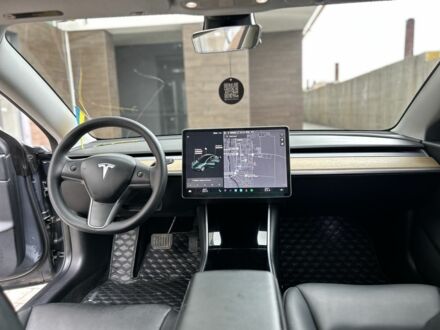 Сірий Тесла Модель 3, об'ємом двигуна 0 л та пробігом 187 тис. км за 15900 $, фото 1 на Automoto.ua