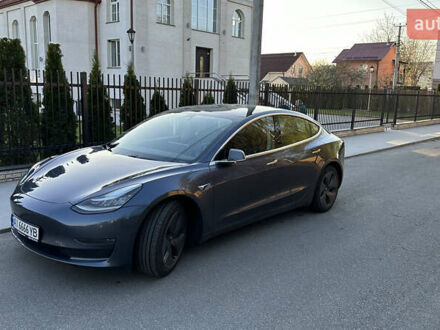 Тесла Модель 3 2020 у Києві на Automoto.ua Сірий Тесла Модель 3, об'ємом двигуна 0 л та пробігом 44 тис. км за 19700 $, фото 1 на Automoto.ua