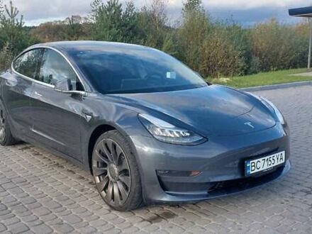 Тесла Модель 3 2020 в Киеве на Automoto.ua Серый Тесла Модель 3, объемом двигателя 0 л и пробегом 69 тыс. км за 23000 $, фото 1 на Automoto.ua