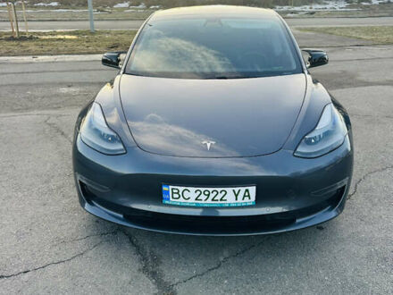 Серый Тесла Модель 3, объемом двигателя 0 л и пробегом 70 тыс. км за 21500 $, фото 1 на Automoto.ua