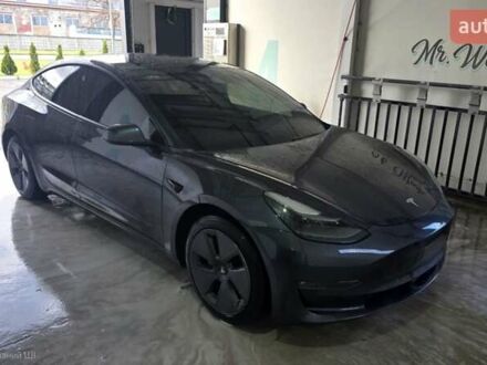 Серый Тесла Модель 3, объемом двигателя 0 л и пробегом 68 тыс. км за 23500 $, фото 1 на Automoto.ua