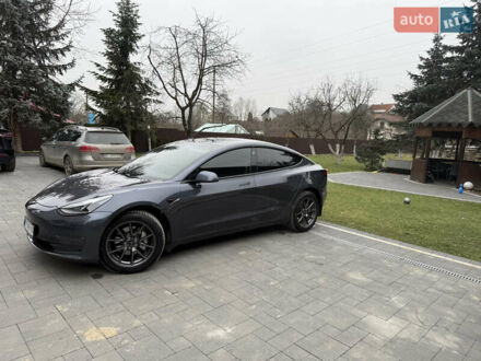 Тесла Модель 3 2021 у Львові на Automoto.ua Сірий Тесла Модель 3, об'ємом двигуна 0 л та пробігом 66 тис. км за 22600 $, фото 1 на Automoto.ua