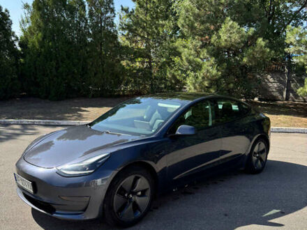 Тесла Модель 3 2021 у Запоріжжя на Automoto.ua Сірий Тесла Модель 3, об'ємом двигуна 0 л та пробігом 84 тис. км за 19700 $, фото 1 на Automoto.ua