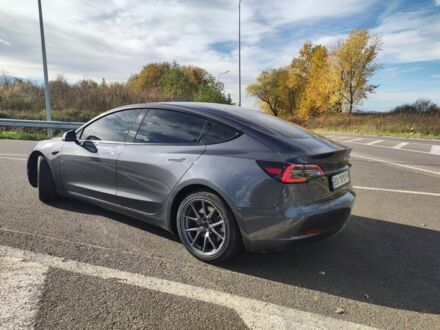 Тесла Модель 3 2021 у Львові на Automoto.ua Сірий Тесла Модель 3, об'ємом двигуна 0 л та пробігом 160 тис. км за 16000 $, фото 1 на Automoto.ua