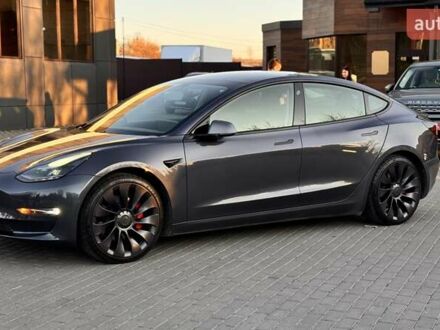 Тесла Модель 3 2021 у Рівному на Automoto.ua Сірий Тесла Модель 3, об'ємом двигуна 0 л та пробігом 42 тис. км за 23500 $, фото 1 на Automoto.ua
