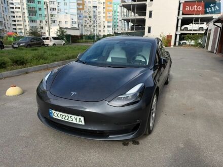 Серый Тесла Модель 3, объемом двигателя 0 л и пробегом 69 тыс. км за 17500 $, фото 1 на Automoto.ua