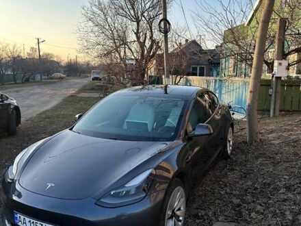 Серый Тесла Модель 3, объемом двигателя 0 л и пробегом 117 тыс. км за 20000 $, фото 1 на Automoto.ua