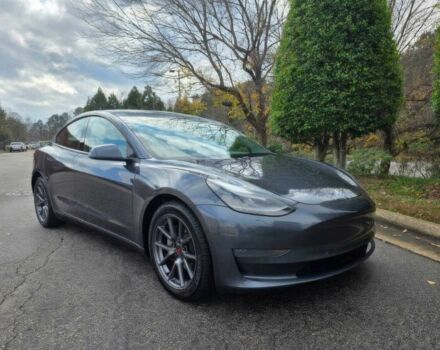 Серый Тесла Модель 3, объемом двигателя 0 л и пробегом 28 тыс. км за 9000 $, фото 1 на Automoto.ua