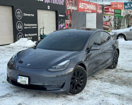 Серый Тесла Модель 3, объемом двигателя 0 л и пробегом 59 тыс. км за 23500 $, фото 1 на Automoto.ua