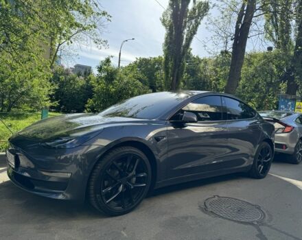 Серый Тесла Модель 3, объемом двигателя 0 л и пробегом 37 тыс. км за 25000 $, фото 1 на Automoto.ua